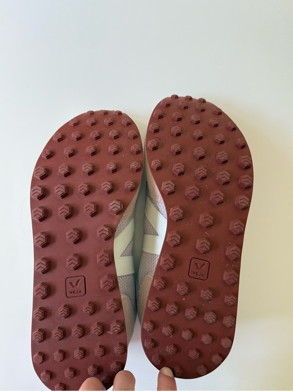 Veja Women’s Rio Branco Alveomesh Parme Sneaker - Picture 11 of 11